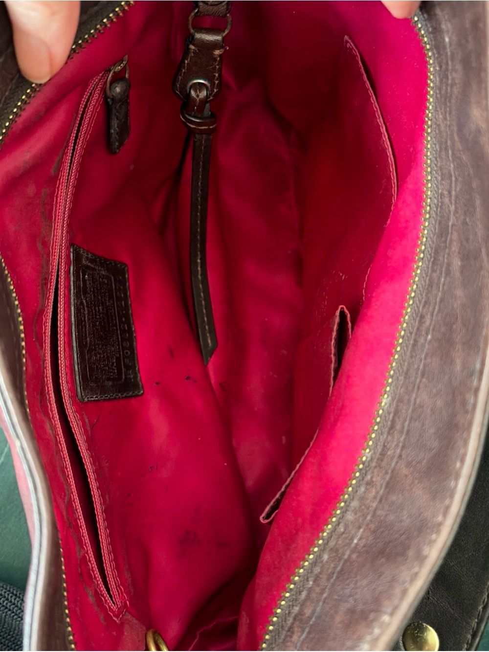 Coach Vintage Zoe Brown Leather Shoulder Bag Brass Hardware - Picture 13 of 16